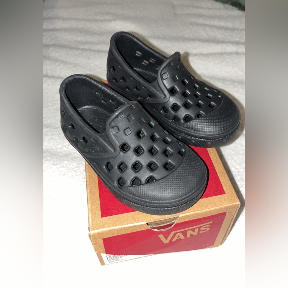Kids Vans Black Slip-On Shoes